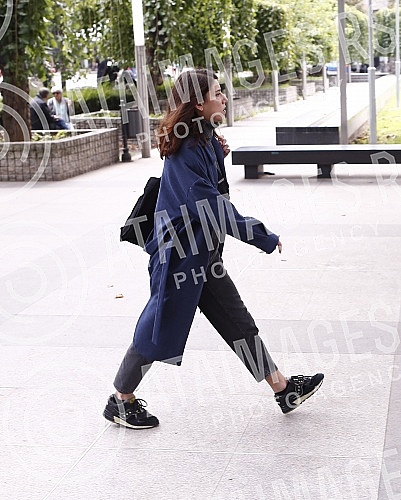 The commemoration of Branko Cvejic, in agreement with the family, was held in the Yugoslav Drama Theatre.Komemoracija Branku Cvejicu, u dogovoru sa porodicom, odrzana je u u Jugoslovenskom dramskom pozoristu.