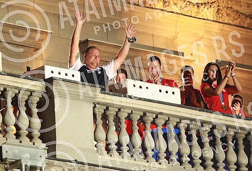On the plateau in front of the City Assembly of Belgrade, a reception was organized for the members of the Serbian Olympic team who won nine medals at the Games in Tokyo, and the Olympians addressed the audience from the balcony of the City Assembly.
