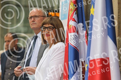 The celebration of the 70th birthday of the French Institute in Serbia, in Knez Mihajlova Street, has begun.Pocela je proslava 70. rodjendana Francuskog insituta u Srbiji, u Knez Mihajlovoj ulici.