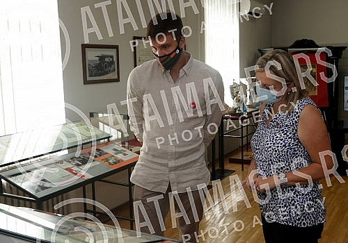 For the tenth time, the US Embassy in Serbia, in cooperation with the  Red Cross of Serbia, marked the anniversary of the tragic attacks on New York and Washington by organizing an action of voluntary blood donation.Ambasada SAD u Srbiji je po deset