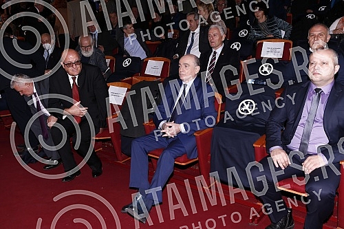 As part of the election campaign, the Party of United Pensioners of Serbia held a rally in Cacak.Partija ujedinjenih penzionera Srbije u sklopu preidzborne kampanje odrzala je miting u Cacaku.