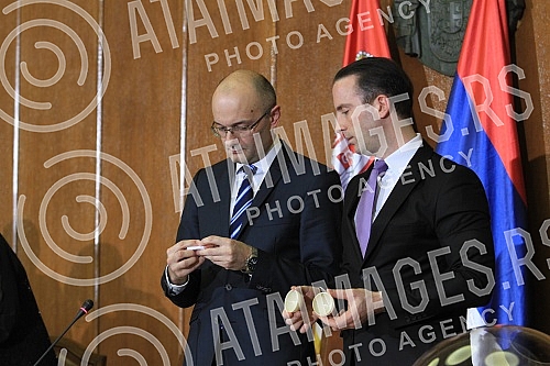 The draw was held which specifies the number of the candidates for election to the President of the Republic of Serbia.
Odrzan zreb kojim se utvrdjuje redni broj kandidata na izborima za predsednika Republike Srbije. The draw was held which specifies the number of the candidates for election to the President of the Republic of Serbia.
Odrzan zreb kojim se utvrdjuje redni broj kandidata na izborima za predsednika Republike Srbije.