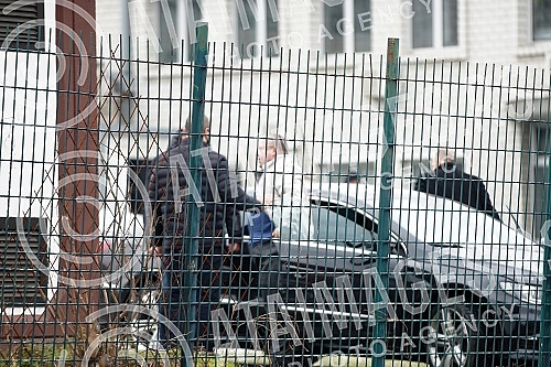 Accompanied by a lawyer, Vladimir Vuletic went to the premises of the Prosecutor's Office for Organized Crime in Ustanicka Street in Belgrade to be questioned about the circumstances of his cooperation with Veljko Belivuk's criminal organization, whi