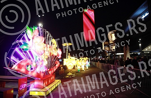 The celebration of the beginning of the Chinese New Year - the year of the tiger began with a festive fireworks display at 5 pm (ie at midnight Beijing time) on the Sava Promenade, in front of the Belgrade Gallery.Obelezavanje pocetka Kineske nove 