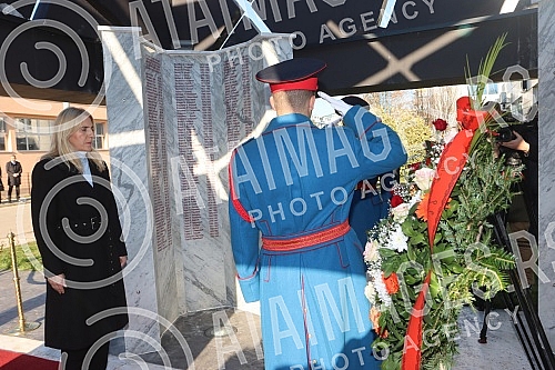 Wreaths were laid at the central memorial to the fallen members of the Republika Srpska MUP in Banja Luka today as part of the celebration of the baptism of the MUP of the Assembly of the Holy Archangel Michael - Arandjelovdan.Kod centralnog spomen