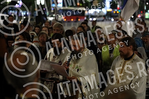12. The Vidovdan liturgy with the blessing of His Eminence the Bishop of Raska and Prizren in exile G. G. Ksenofont began with a gathering at the monument to Prince Mihailo, where the Akathist was consecrated to the Holy Great Martyr Prince Lazar, an