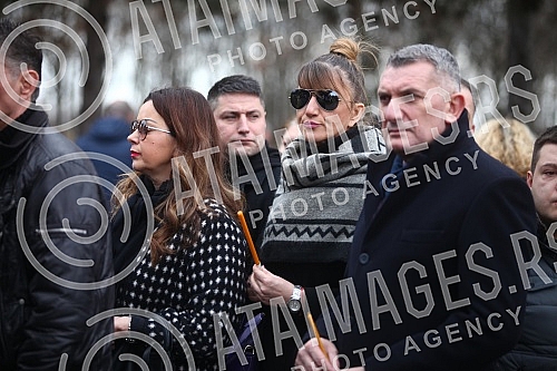 Buried Slavoljub Stavric - Stavre, show business manager in New Bezanijsko cemetery.Sahrana Slavoljuba Stavrica - Stavre, estradnog menadzera na Novom Bezanijskom groblju.