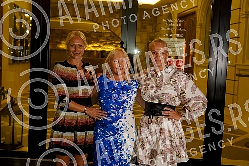 Saban Saulic's grandson, Anderlecht football player Luka Adzic and his wife Aleksandra became parents yesterday, and tonight a celebration was organized in the Topciderac restaurant on the occasion of Lana Adzic's birth.
Unuk Sabana Saulica, fudbale Saban Saulic's grandson, Anderlecht football player Luka Adzic and his wife Aleksandra became parents yesterday, and tonight a celebration was organized in the Topciderac restaurant on the occasion of Lana Adzic's birth.
Unuk Sabana Saulica, fudbale