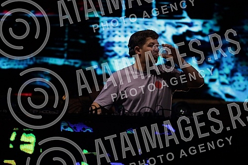 The long-awaited Matinée Fest will host the world's biggest stars of the electronic music scene from August 26 to 28, at the Kalemegdan Fortress, near Pobednik. Dugo ocekivani festival Matinée Fest od 26. do 28. avgusta ugostice najvece svetske zve