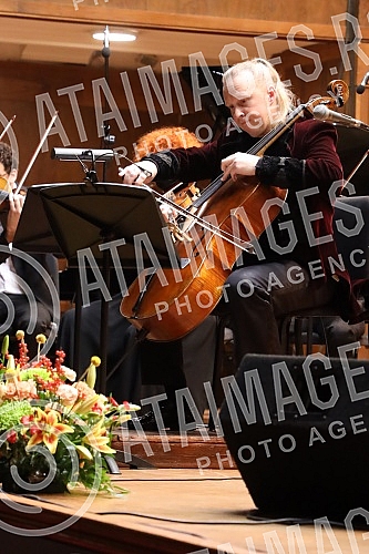 The concert of the chamber ensemble of 13 strings and Denis Shapovalov (cello and electric cello) as part of the 53rd edition of BEMUS was held in the great hall of Kolarac's endowment, and Shapovalov performed a program - 