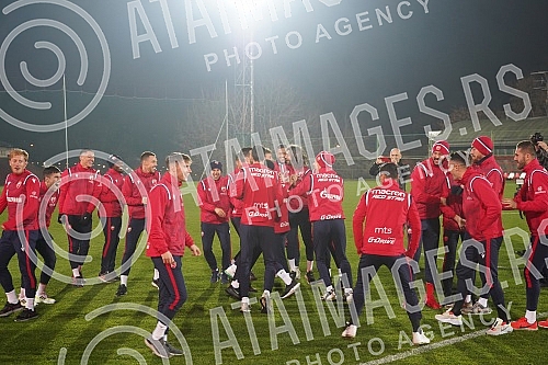 Delije, Red Star FC fans, organized a reception for the football players who achieved a historic success with a draw against Braga (1: 1) on Thursday night - a direct placement in the eighth finals of the Europa League, which is the biggest result of