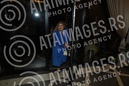 Singer Katarina Grujic and football player Marko Gobeljic became the parents of daughter Katja yesterday, and on that happy occasion, a celebration was held tonight at the Topciderac restaurant.