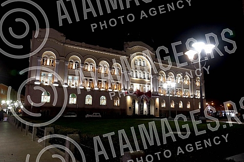 The Banja Luka Winter 2021/2022 event is being held in Petar Kocic Park, and over 100,000 lamps and lanterns have lit up Banja Luka this winter.Manifestacija Banjalucka zima 2021/2022 odrzava se u parku Petar Kocic, a Banjaluku je ove zime osvetlelo The Banja Luka Winter 2021/2022 event is being held in Petar Kocic Park, and over 100,000 lamps and lanterns have lit up Banja Luka this winter.Manifestacija Banjalucka zima 2021/2022 odrzava se u parku Petar Kocic, a Banjaluku je ove zime osvetlelo