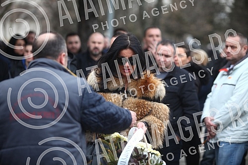 Buried Slavoljub Stavric - Stavre, show business manager in New Bezanijsko cemetery.
Sahrana Slavoljuba Stavrica - Stavre, estradnog menadzera na Novom Bezanijskom groblju.
Buried Slavoljub Stavric - Stavre, show business manager in New Bezanijsko cemetery.
Sahrana Slavoljuba Stavrica - Stavre, estradnog menadzera na Novom Bezanijskom groblju.