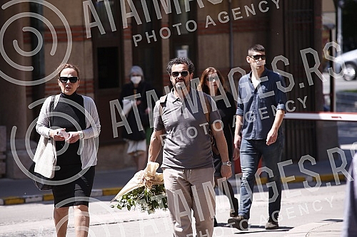 Veselin Vesa Simonovic, director and editor-in-chief of the Nova.rs portal, will be buried in the Alley of Merited Citizens at the New Cemetery in Belgrade, the family received condolences at 1:30 p.m., and the funeral service began at 2 p.m.Veseli