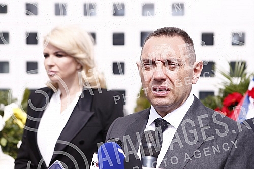 The 23rd anniversary of the bombing of the Embassy of the People's Republic of China in Belgrade in 1999, when three Chinese journalists were killed, was marked in Confucius Street.U  Konfucijevoj ulici obelezavena je 23. godisnjica bombardovanja A