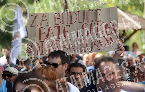 Protest in the village of Topli Do near Pirot against the construction of mini hydropower plants.Protest u selu Topli Do kod Pirota protiv izgradnje mini hidroelektrana.