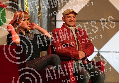 The beginning of the second season of the show Farm on Pink TV.Pocetak druge sezone rijaliti soua Farma na televiziji Pink.