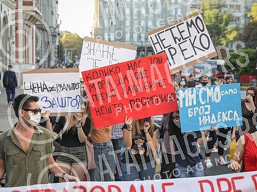 A student protest was held on the plateau in front of the Faculty of Philosophy, organized by the initiative 