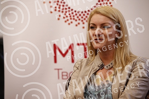 On the occasion of the upcoming concert by violinist Nemanja Radulovic in Kolarac and the release of the first album for Warner Classics, a press conference was held in the Music Gallery of the Kolarac Foundation.
Povodom predstojeceg koncerta violi On the occasion of the upcoming concert by violinist Nemanja Radulovic in Kolarac and the release of the first album for Warner Classics, a press conference was held in the Music Gallery of the Kolarac Foundation.
Povodom predstojeceg koncerta violi