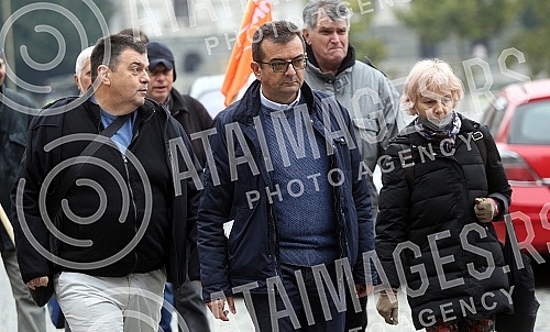 In front of the Belgrade City Assembly, the Movement for Reversal 