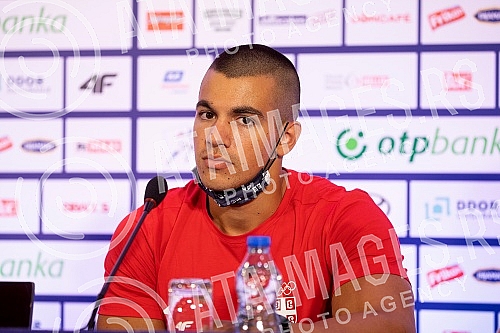 A press conference of the Serbian kayak national team was held at Nikola Tesla Airport before leaving for Tokyo for the Olympic Games.Na aerodromu Nikola Tesla odrzana je konferencija za medije kajakaske reprezentacije Srbije pred polazak u Tokio n