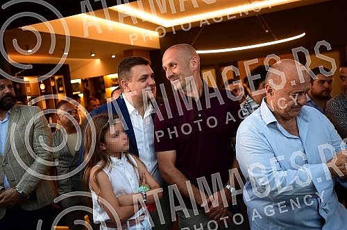 The official promotion of the new set of Nike FK Partizan jerseys for the 2022/23 season was held in the VIP Lounge above the center line of the Partizan stadium.Svecana promocija nove garniture Nike dresova FK Partizan za sezonu 2022/23 odrzana je