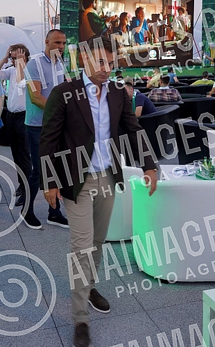 Organized by the Heineken brand, a viewing of the UEFA EURO 2020 final between Italy and England was organized on the roof of the Galerija shopping center, which opened this space for one event for the first time.U organizaciji brenda Heineken orga