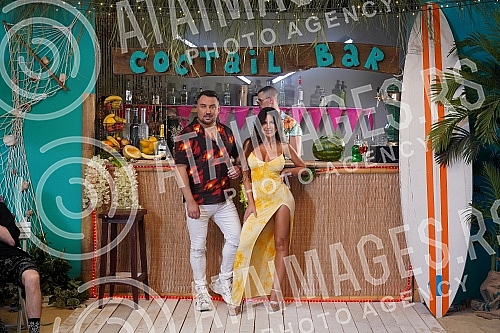 On the World Music Day, the promotion of the album 