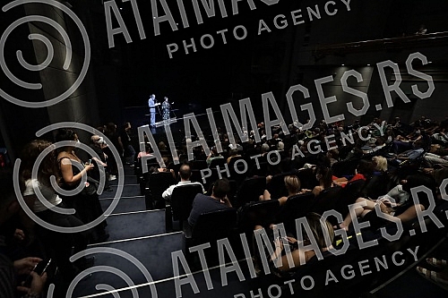 The double, 54th and 55th editions of Bitef, were officially opened tonight at the Yugoslav Drama Theater.Dvostruko, 54. i 55. izdanje Bitefa, svecano je otvoreno veceras u u Jugoslovenskom dramskom pozoristu