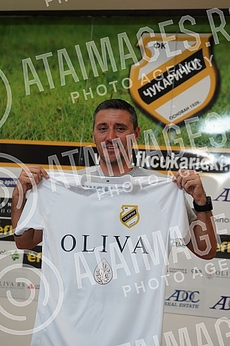 Promotion of the new head of the Cukaricki football club Dusan Kerkez and the first roll call of the team before the start of preparations for the upcoming 2022/23 season.Promocija novog sefa struke fudbalskog kluba Cukaricki Dusana Kerkeza i prva 