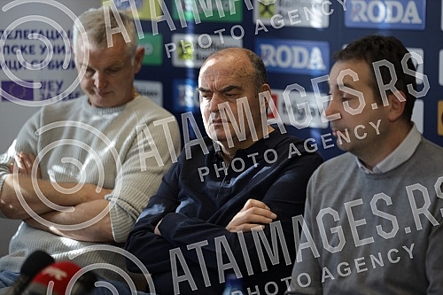 A press conference was held at the Basketball House on the occasion of the fourteenth Dragisa Saric Veterans Memorial Tournament, in which 55 teams from Europe are participating.
U Kuci kosarke odrzana je konferencija za medije povodom cetrnaestog M A press conference was held at the Basketball House on the occasion of the fourteenth Dragisa Saric Veterans Memorial Tournament, in which 55 teams from Europe are participating.
U Kuci kosarke odrzana je konferencija za medije povodom cetrnaestog M
