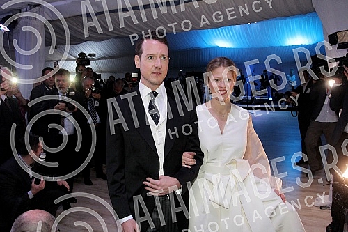 Royal Wedding of His Royal Highness Prince Philip from Serbia and Miss Danica Marinkovic.
Kraljevsko vencanje Njegovog Kraljevskog Visocanstva Princa Filipa od Srbije i gospodjice Danice Marinkovic. Royal Wedding of His Royal Highness Prince Philip from Serbia and Miss Danica Marinkovic.
Kraljevsko vencanje Njegovog Kraljevskog Visocanstva Princa Filipa od Srbije i gospodjice Danice Marinkovic.