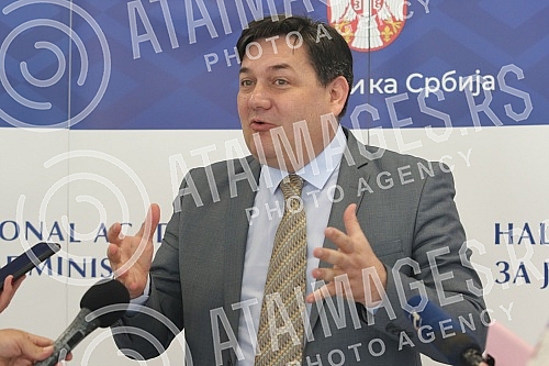 The National Academy of Public Administration (NAJU) organized the conference 