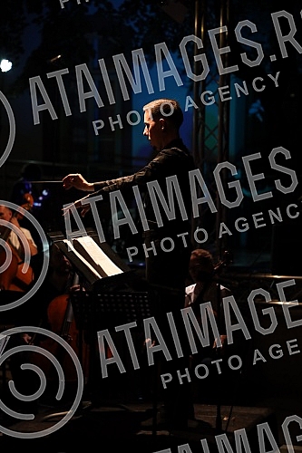 On the stage in the courtyard of the Captain Misa building, the new season of the THEATER theater was solemnly opened with the concert 
