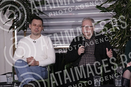 A debate was held by representatives of the Coalition for Freedom of the Media entitled 