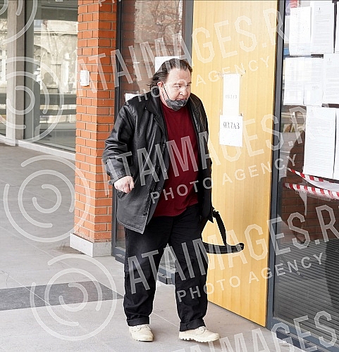 Actor Branko Vidakovic continues trial in Belgrade High Court on charges of unauthorized possession of drugs for personal use.
U Visem sudu u Beogradu nastavljeno sudjenje glumcu Branku Vidakovicu povodom optuzbi za neovlasceno drzanje droge za licn Actor Branko Vidakovic continues trial in Belgrade High Court on charges of unauthorized possession of drugs for personal use.
U Visem sudu u Beogradu nastavljeno sudjenje glumcu Branku Vidakovicu povodom optuzbi za neovlasceno drzanje droge za licn
