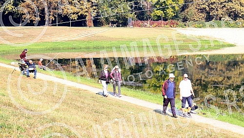 Lake Ada cignalija at Saturday morning.Ada ciganlija u subotu pre podne.