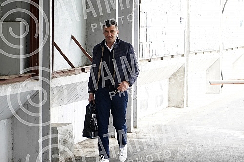 The Serbian Progressive Party held a session of the party's presidency at the SNS headquarters.Srpska napredna stranka odrzala je sednicu Predsednistva stranke u sedistu SNS-a.