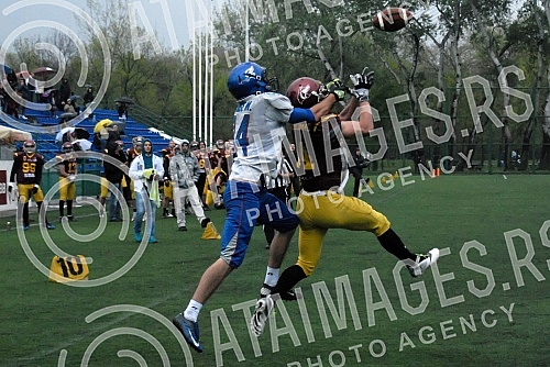 IFAF Liga sampiona americkog fudbala odigrana na Adi ciganliji izmedju SBB Vukova i Silverhawks iz Slovenije (Ljubljana/Slovenia).