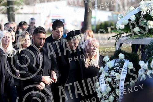 Funeral of Divna Karleusa held on Beanijsko cemetary.Sahrana povodom smrti Divne Karleuse odrzana na Bezanijskom groblju.