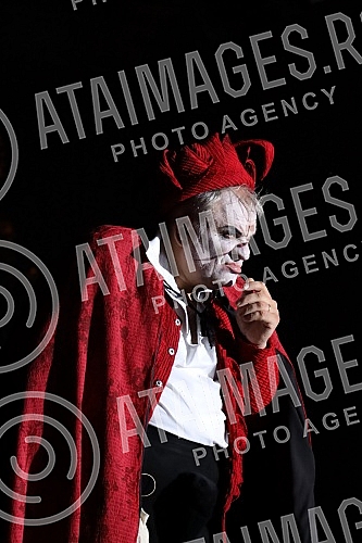 The project Opera on the water on the plateau behind the Geozavod was realized for the fourth time in the capital of Serbia, and the program included an all-evening performance of the opera Rigoletto, in which the main title role was played by the fa