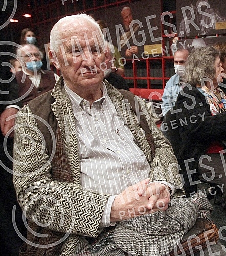 Actor Petar Bozovic was awarded the prize of the Association of dramatic artists of Serbia for his life's work in 2020 - the Dobrica ring award.
Glumcu Petru Bozovicu urucena nagrada Udruzenja dramskih umetnika Srbije za zivotno delo u 2020. godini Actor Petar Bozovic was awarded the prize of the Association of dramatic artists of Serbia for his life's work in 2020 - the Dobrica ring award.
Glumcu Petru Bozovicu urucena nagrada Udruzenja dramskih umetnika Srbije za zivotno delo u 2020. godini