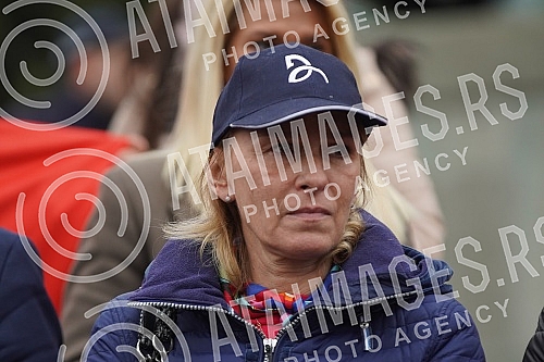 A rally in support of Novak Djokovic was held in front of the National Assembly, and was organized by Novak's family, who had previously held a press conference at the Novak restaurant.
Skup podrske Novaku Djokovicu odrzan je ispred Narodne skupsti A rally in support of Novak Djokovic was held in front of the National Assembly, and was organized by Novak's family, who had previously held a press conference at the Novak restaurant.
Skup podrske Novaku Djokovicu odrzan je ispred Narodne skupsti