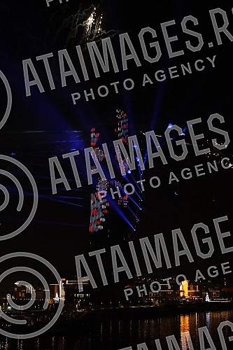 In the spirit of the festive mood, fireworks accompanied by a laser projection were fired from the tallest building in the region, the Belgrade Tower, at midnight between January 13th and 14th.U duhu praznicnog raspolozenja sa najvise zgrade u regi