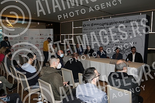 The Chess Federation of Serbia organized a gathering with the media at the Crowne Plaza Hotel on the occasion of the signing of the Agreement on the organization of the FIDE Grand Prix tournament in Belgrade, which will be held from February 28 to Ma
