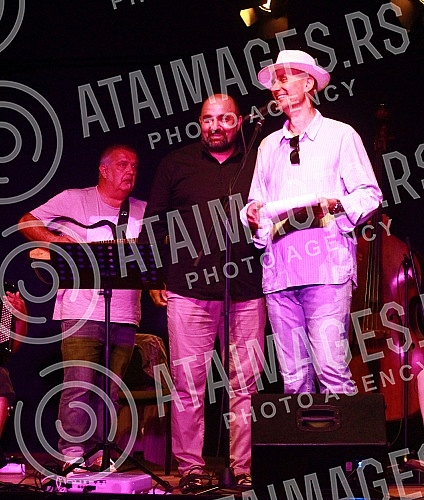 A documentary film about the king of Roma music, Saban Bajramovic, along with a concert by Our Aunts, was organized at the Jewish Cultural Center in Dorcol under the auspices of the Kontekst language school and Nasa mesta agency.Dokumentarni film o