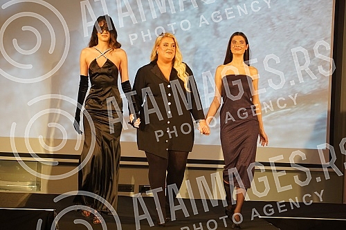 The fashion show of the luxury brand Pivione Aristocrate was held at the Mona Plaza Hotel.U hotelu Mona Plaza odrzana je modna revija luksuznog brenda Pivione Aristocrate.