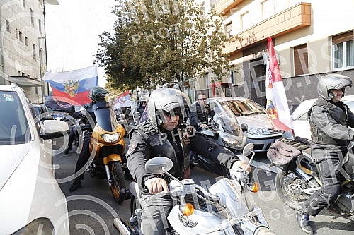 The relics of twenty large Russian saints among them Alexander Nevsky, the patron of Russian Orthodoxy and the holy earth arrived in Belgrade.Mosti dvadeset velikih ruskih svetitelja medju kojima su i Aleksandra Nevskog, zastitnika pravosljavlja i s