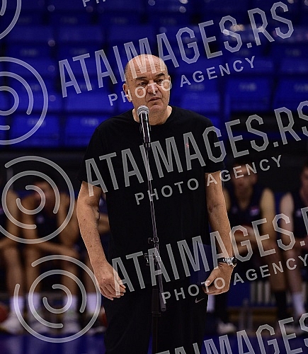 Belgrade basketball clinic Dusan Ivkovic, organized by the Association of Basketball Coaches of Serbia, is held at the Ranko Zeravica Sports Hall in New Belgrade.Beogradska kosarkaska klinika Dusan Ivkovic u organizaciji Udruzenje kosarkaskih trene
